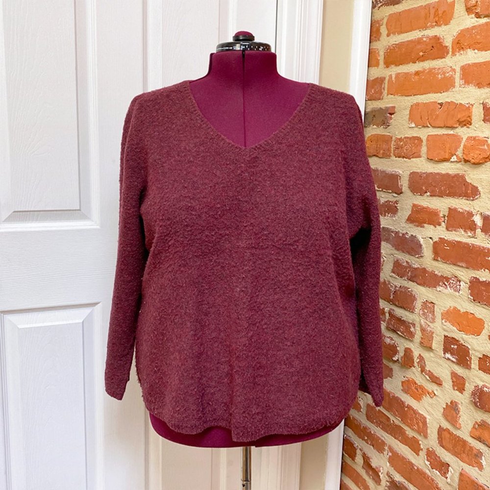 Sutton Studio Red Teddy Boucle Style Knit V-Neck Pullover Sweater